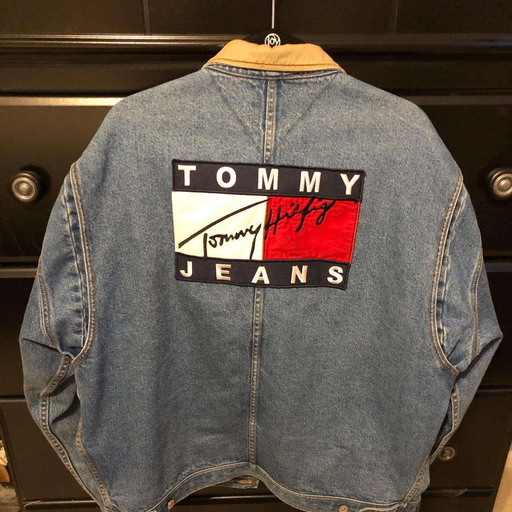VINTAGE TOMMY HILFIGER DENIM JACKET BIG PATCH XL